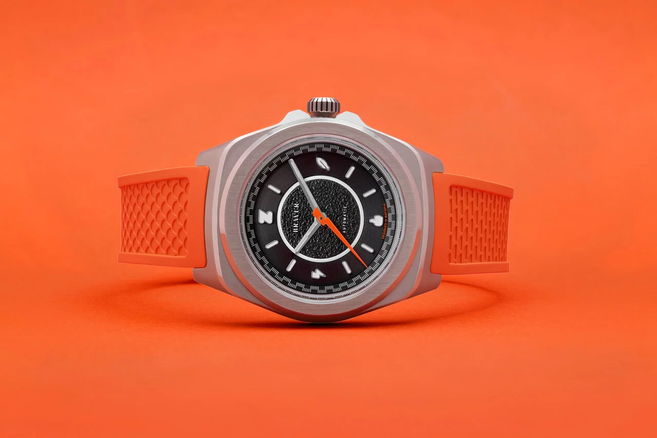 Bravur-Zwift-orange background.jpg