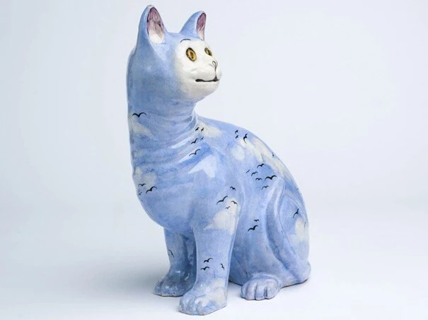 Vergeet brave borden en tasjes, denk aan blauwe katten of sla-schoenen tijdens de duo-workshop ludiek keramiek in Abby (c) Stad Kortrijk