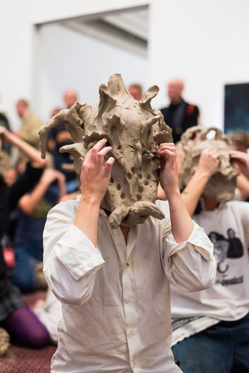 CLAYPLAY van Astrid Specht seeberg is een bijzondere participatieve performance (c) Astrid Specht Seeberg