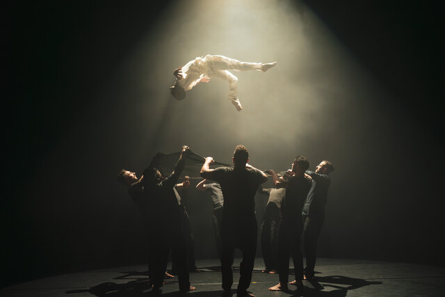 Groupe Acrobatique (c) Pierre Planchenault