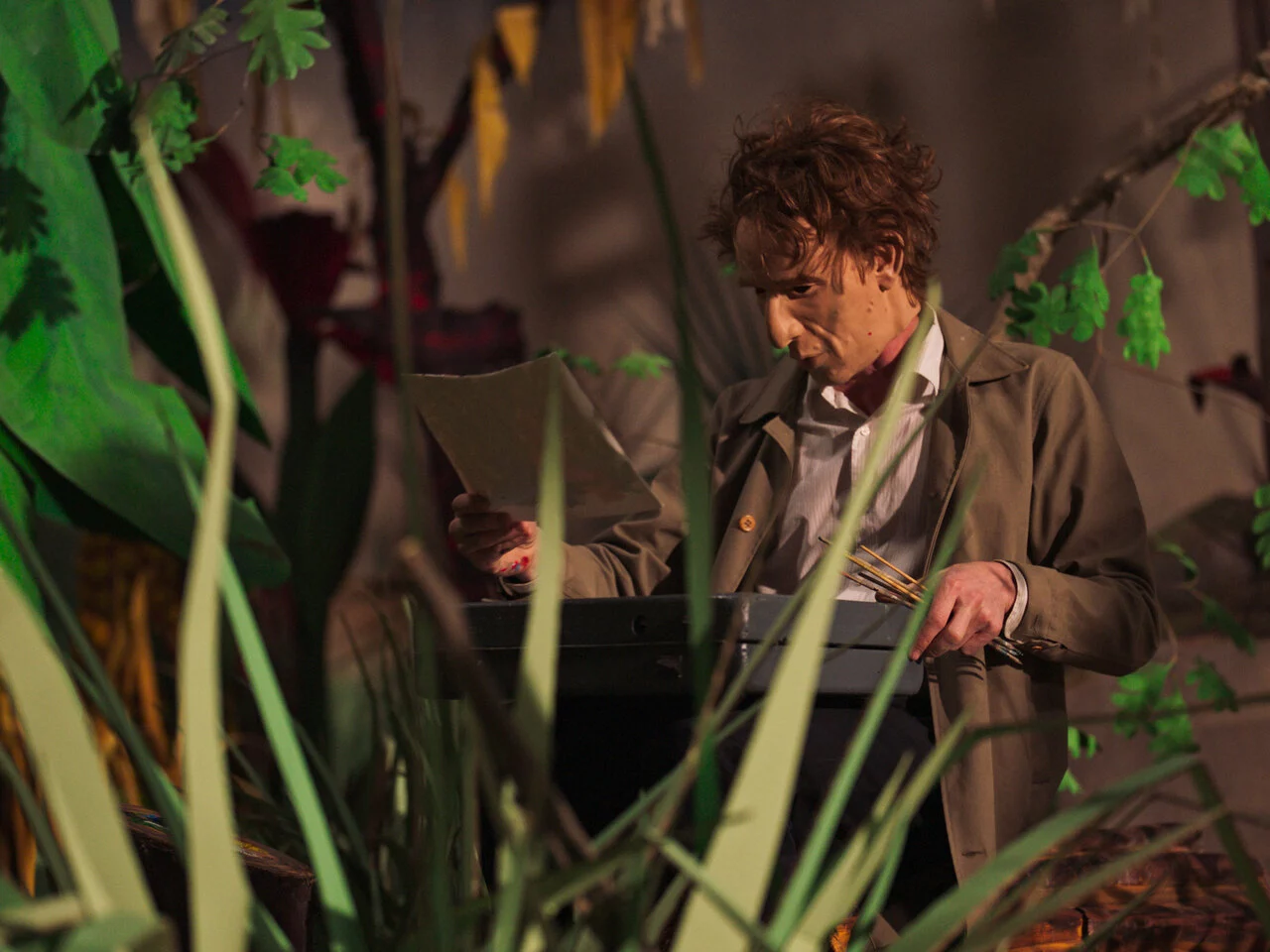 Rinus Van de Velde, A Life in a Day, 2021-2023 (Filmstill). Courtesy Tim Van Laere Gallery, Antwerp - Rome