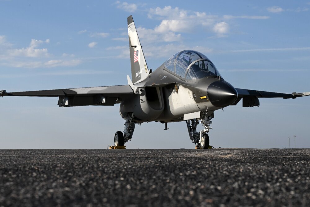 Textron Aviation showcases the Beechcraft M-346N to US Navy UJTS program - Air Data News