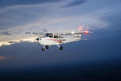 Cessna Skyhawk exterior
