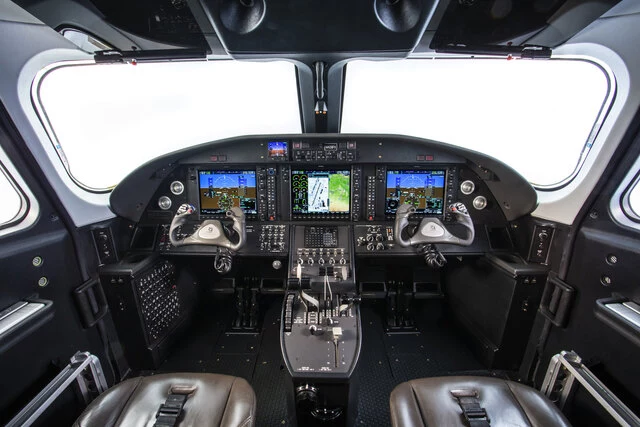 Cessna SkyCourier flight deck 1
