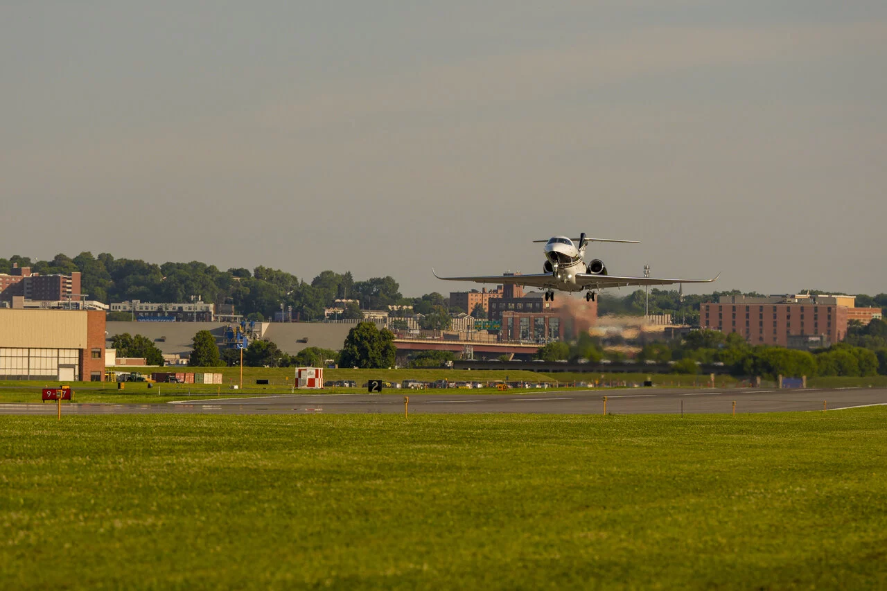Airlift26_DepartureDay_6KS1992.jpg