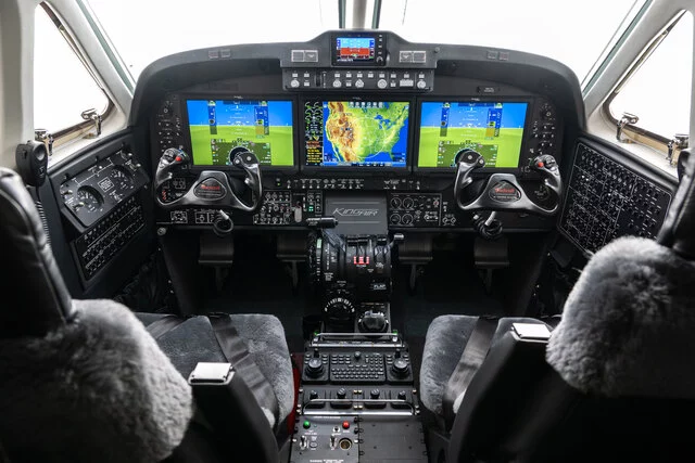 King Air 360 Crimson Edition 