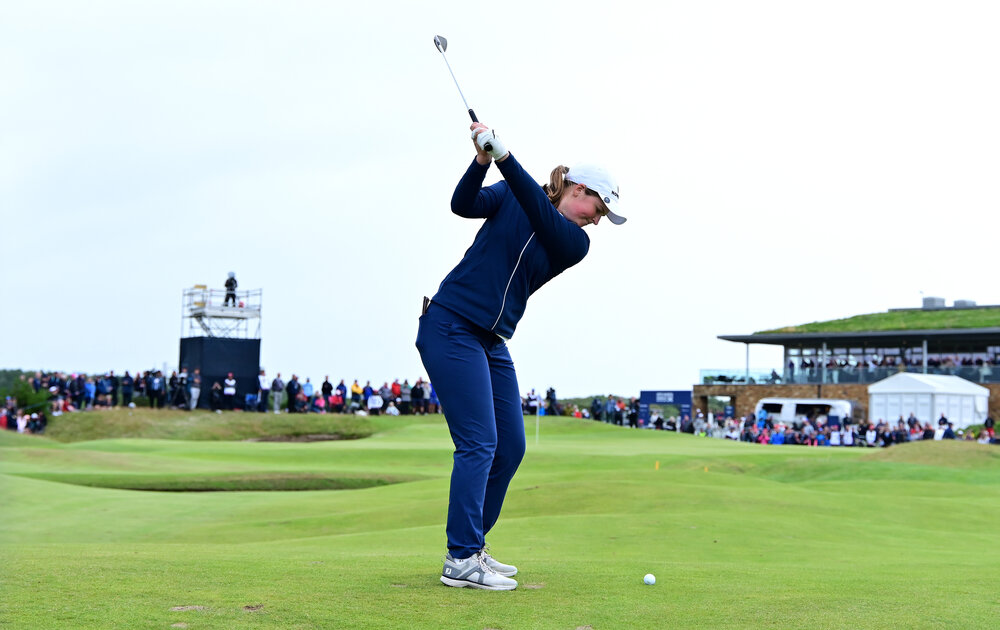 Lottie Woad wins in professional debut