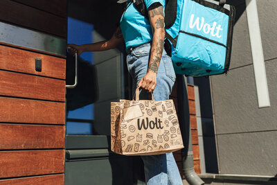 Courier_DE_02