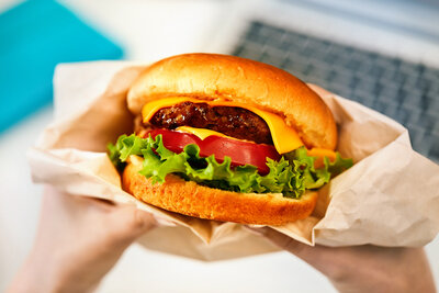 Burger (c) Wolt