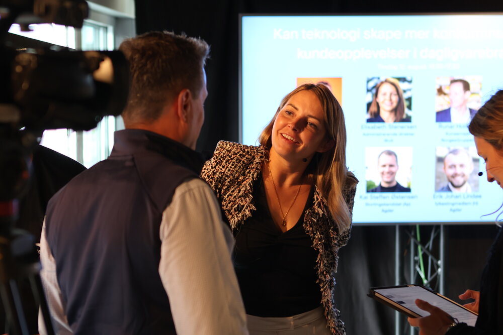 Elisabeth Stenersen, på Edgars Bakeri, under årets Arendalsuka