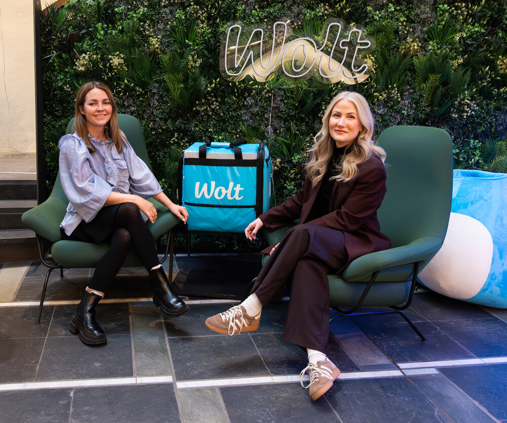 Elisabeth Stenersen og Nina Shovick (foto: Lucy Pesik / Wolt Norge)