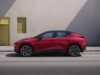 Lynk & Co 02.jpg
