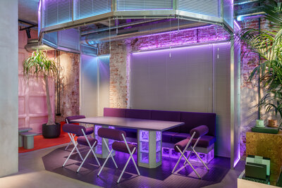 535638-Lynk & Co Madrid Club_Violet Room-0c7330-original-1713879085