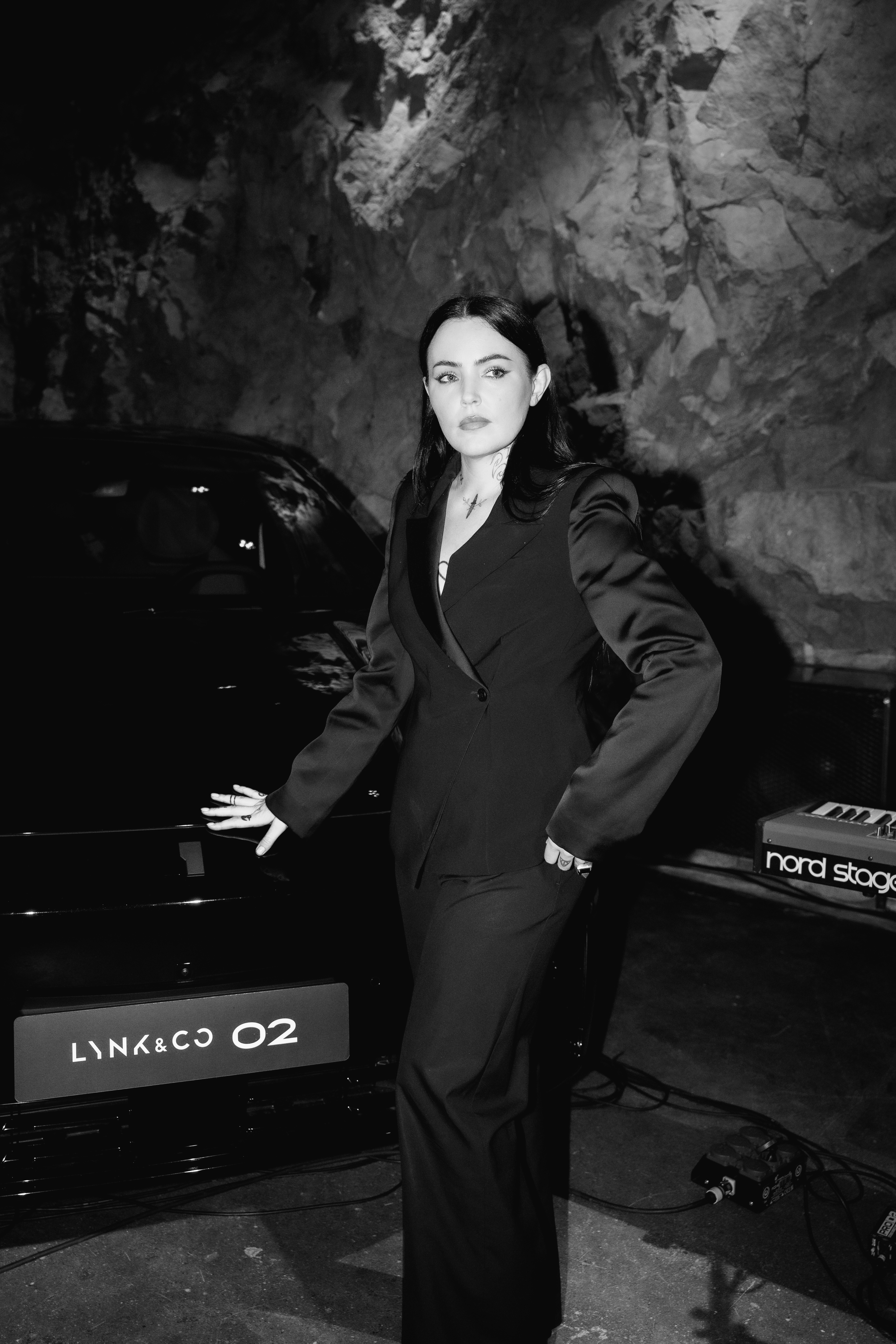 Miriam Bryant_Lynk_Black car_Ebba Lange_128.jpg