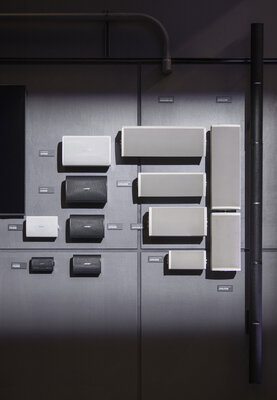 HQ_ExperienceCenter_LoudspeakerWall
