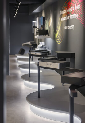 HQ_ExperienceCenter_Museum