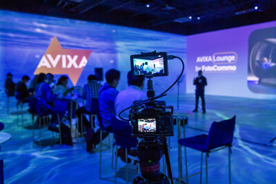 Rodrigo Casassus de AVIXA en la presentación de InfoComm América Latina 18-09-25