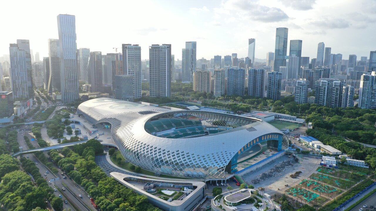 El Shenzhen Bay Sports Center susurra con la fuerza de un rugido