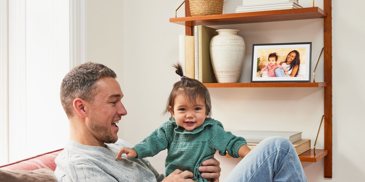 Aura Frames: el regreso de papá a la foto familiar