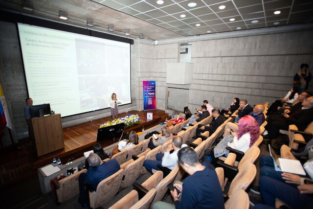 Dia Medios Universidad Javeriana 10.jpg