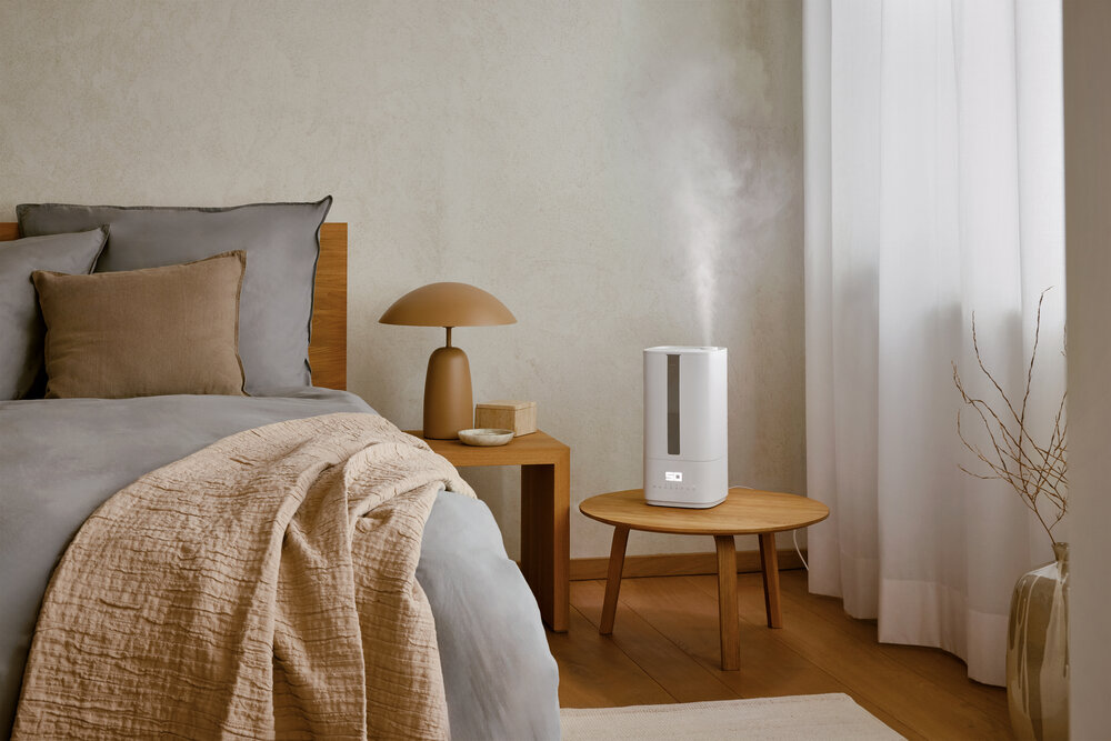 SF_Oliver_white_lifestyle1_bedroom_landscape.jpg