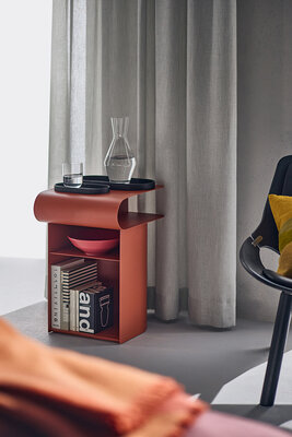 2025_pfister_atelier pfister_Nachttisch Riex_Adrien Rovero_terracotta_in verschiedenen Grössen und Farben erhältlich_ab CHF 159.95 _3.jpg