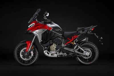 Ducati Multistrada V4 Rally, Ducati Red, ab CHF 29’290 2.jpg