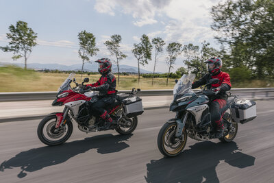 Ducati Multistrada V4 Rally, Ducati Red, ab CHF 29’290; Ducati Multistrada V4 Rally, Jade Green, ab CHF 29’890