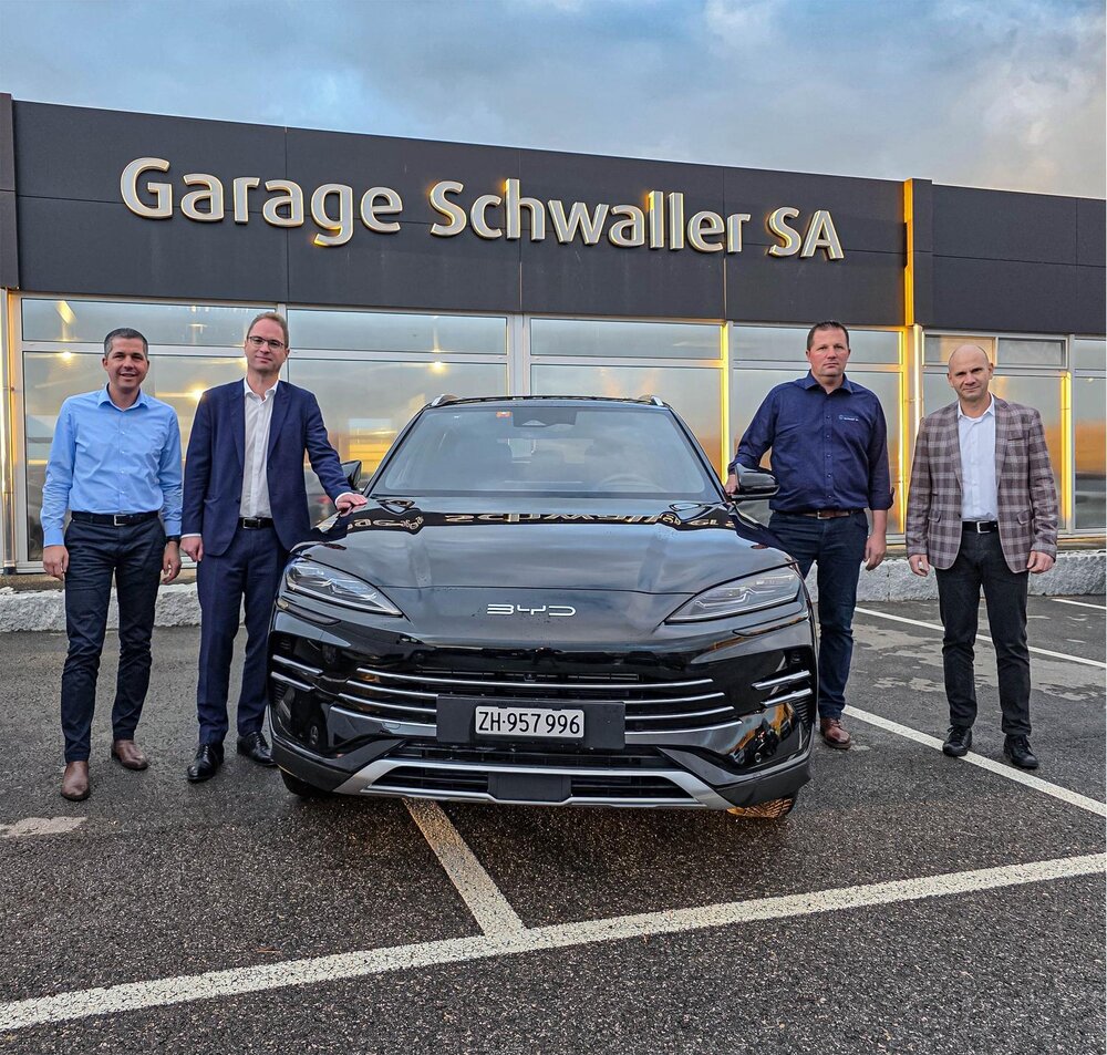 Group-Photo New Dealer Schwaller.jpeg