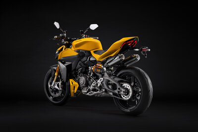 3_Ducati Streetfighter V2 S