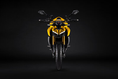 4_Ducati Streetfighter V2 S