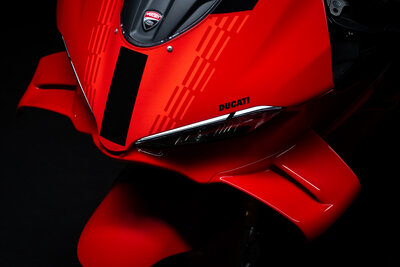 6_Ducati Panigale V4 S Close up
