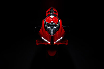 7_Ducati Panigale V4 S Close up