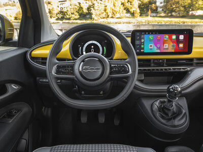 Fiat 500 Hybrid_Interiors