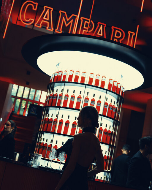 Campari Red Level Kunsthaus_Camparino Bar_1.jpg