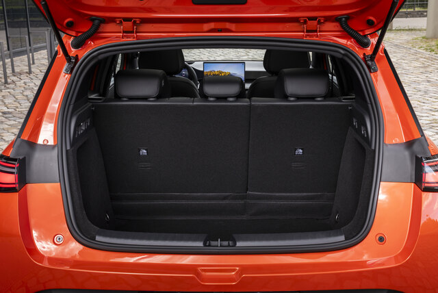 BYD_DOLPHIN_G_Trunk