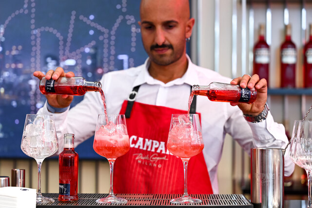 Campari Spritz Ready to Serve_12.jpg