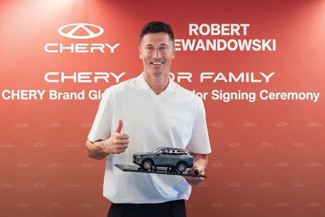 Robert Lewandowski als globaler Markenbotschafter von CHERY