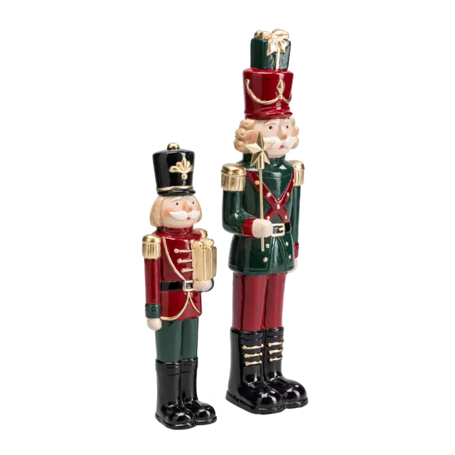 Nussknacker Harz_gross und klein_pfister_Hotel Noel_CHF 19.95