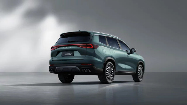 CHERY_TIGGO8_Rear_Three_Quarter