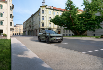 Lynk-Co_Front_3-4_01_0001.png