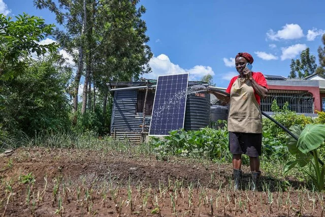 Off-grid solar irrigation and digital access by Irri-Hub, GOGLA
