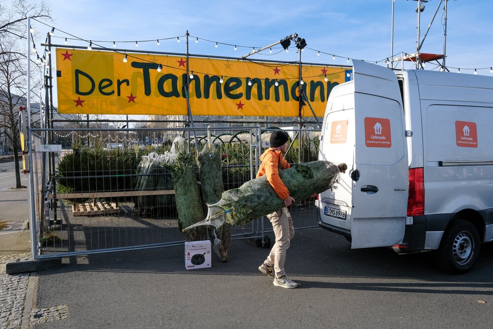 Lieferando x Tannenmann.jpg