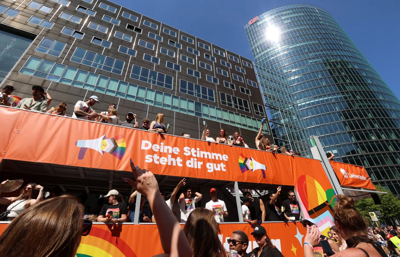 Lieferando_CSD_2026_Copyright Adam Berry.JPG