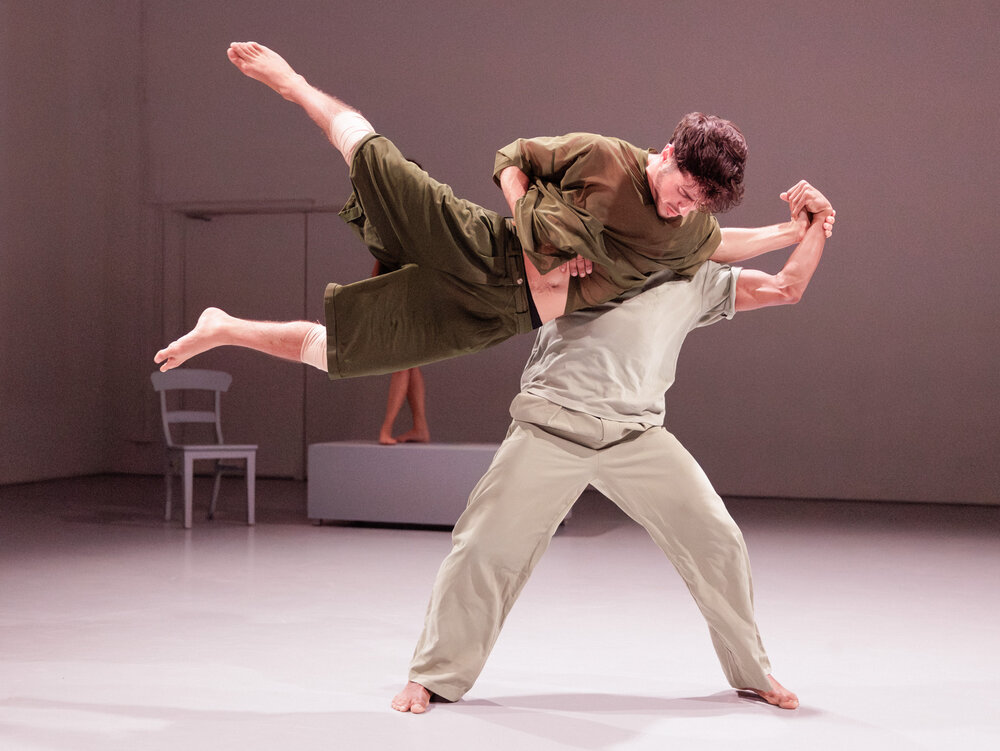 Conny Janssen Danst DANSLOKAAL 13 Faizah Grootens - door Martijn Kappers LR-7.jpg