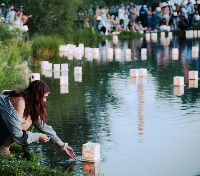 Water Lantern Festival (6).JPG
