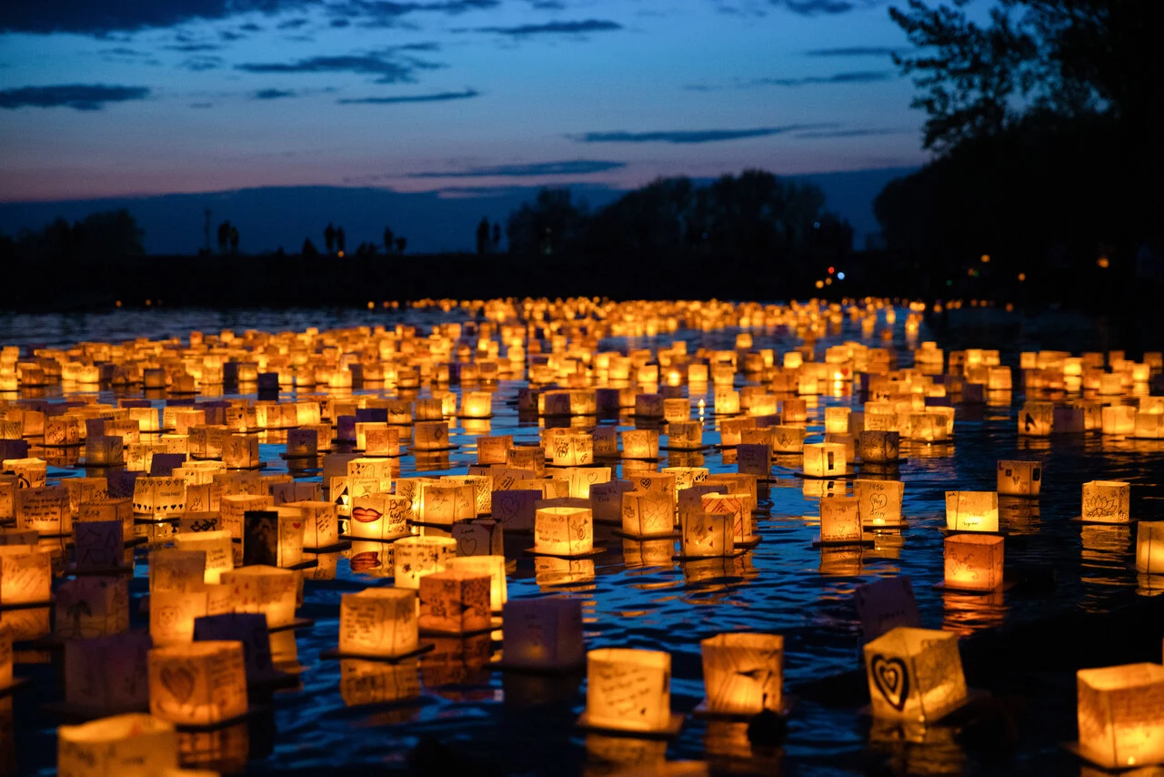 Water Lantern Festival (1).jpg