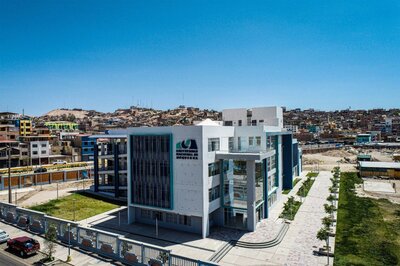 UNAM 1.jpg
