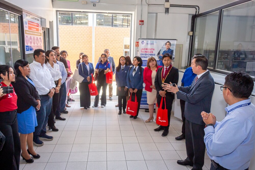 SIDERPERU, SENATI y Municipalidad Yura impulsan talento con becas de estudios_3.jpg