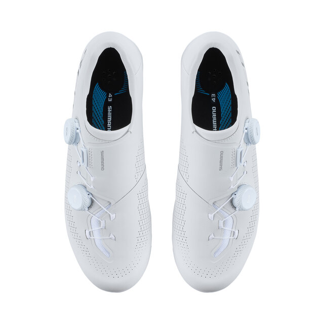 Shimano SH RC810 Shoe Studio Shots 34 8e936e.jpg